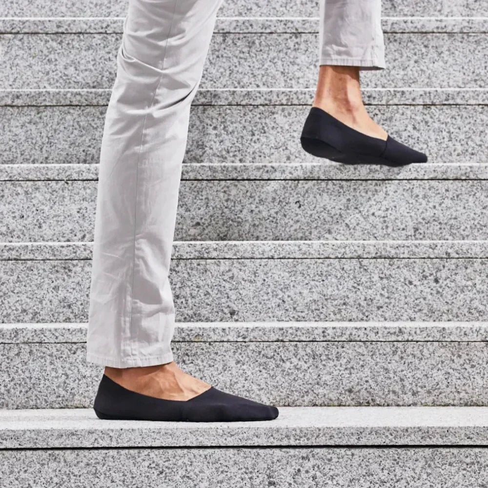 Mocassino no-show socks worn in loafers side profile